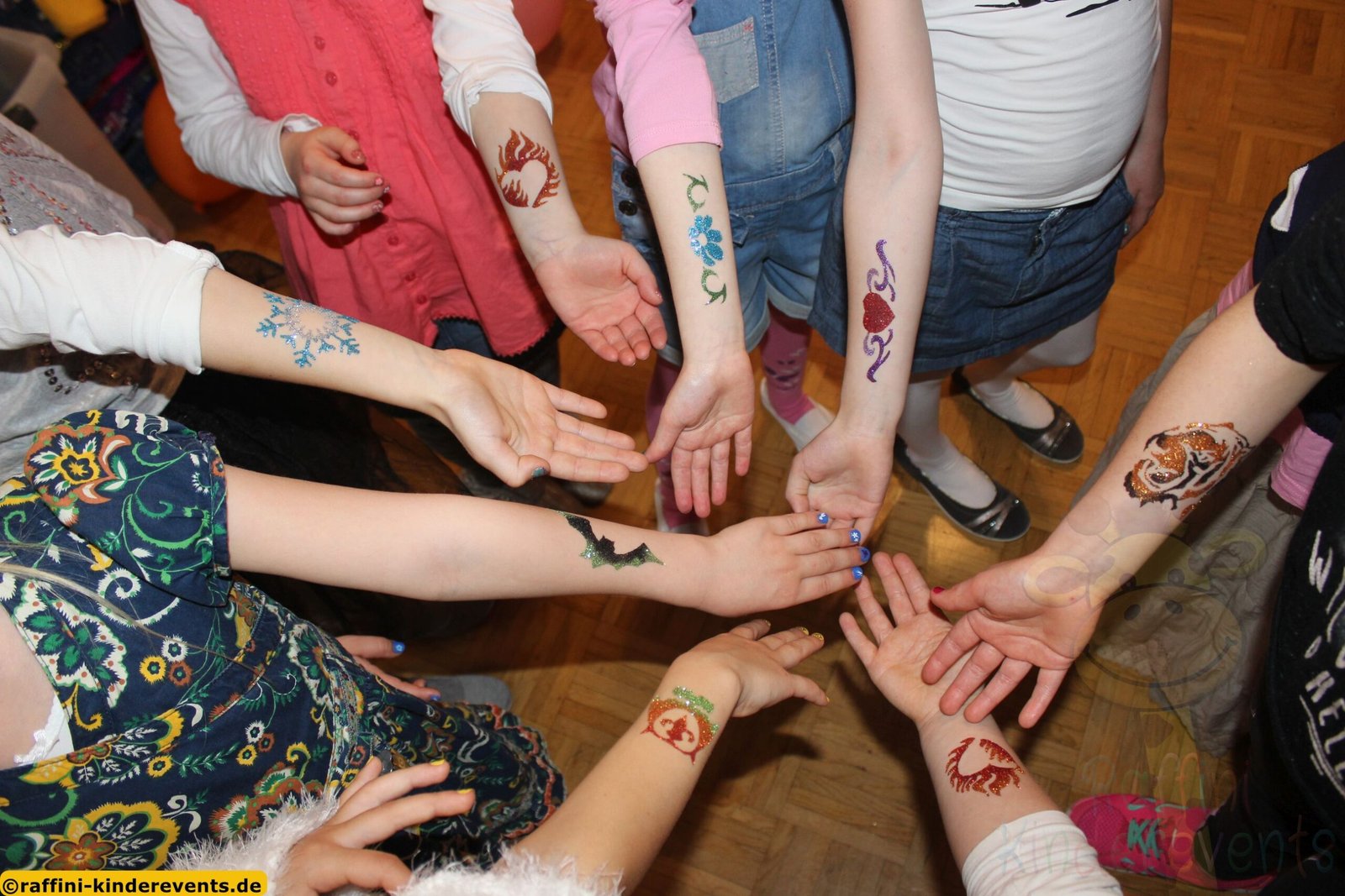 Glitzer Tattoos Hochzeit, Sünet Fest Gruenstadt